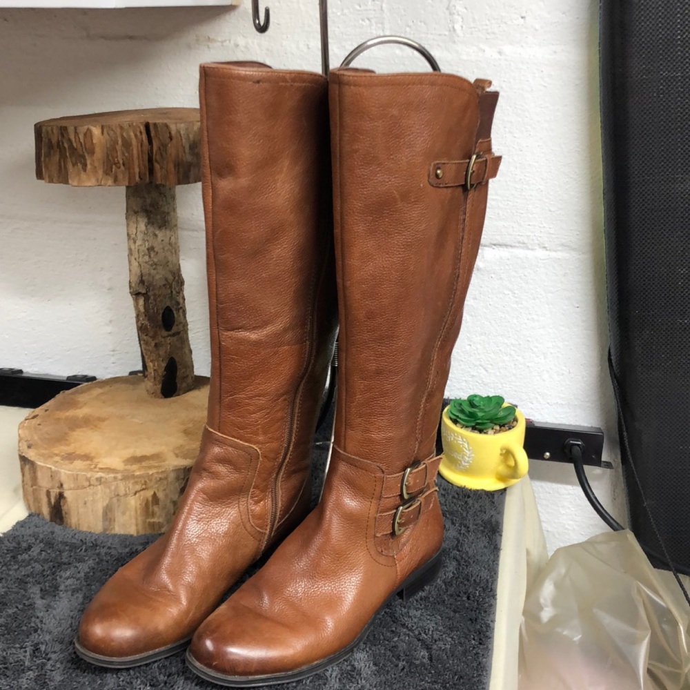 Naturalized N5 Comfort Wide Shaft size 7
